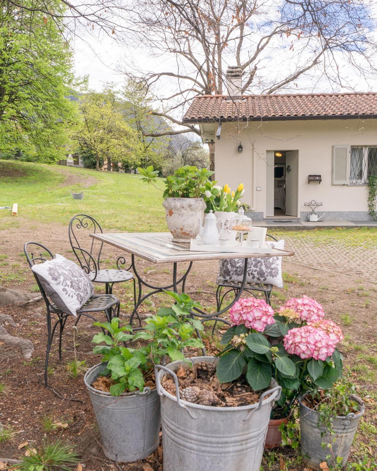 Bnbook Maison Charlotte Lago Maggiore Porto Valtravaglia Exteriör bild